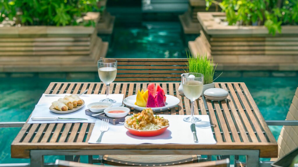 Dine &#038; Unwind by the pool